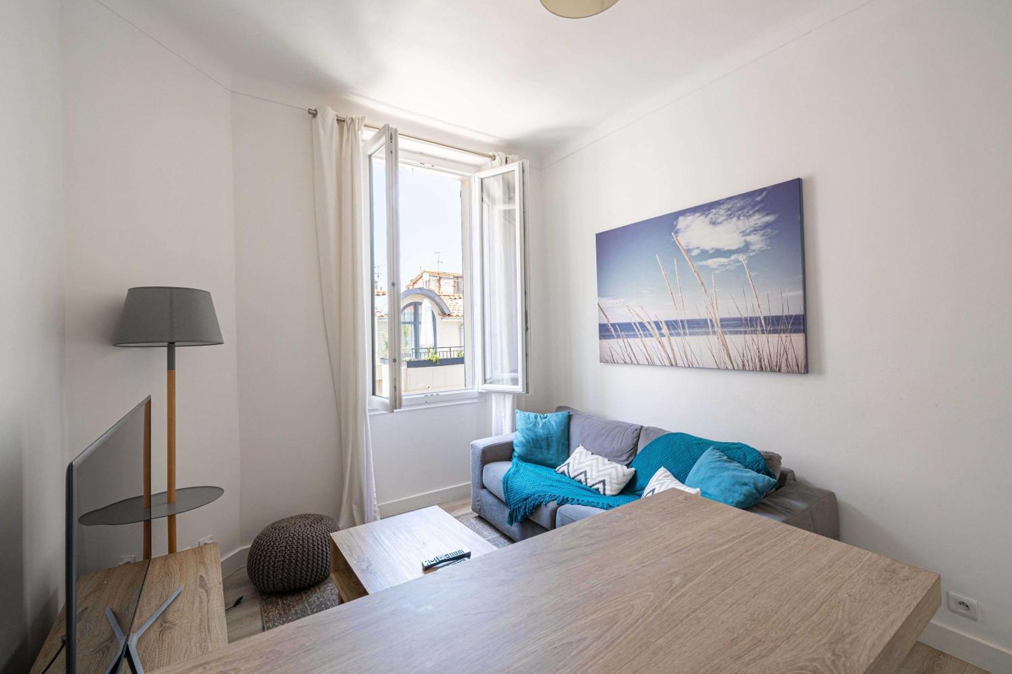 Beautiful Renovated Near Croisette Apartment Cannes